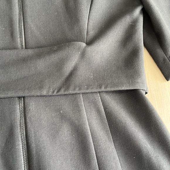 Alice + Olivia Virgil boatneck little black dress - Picture 4 of 13